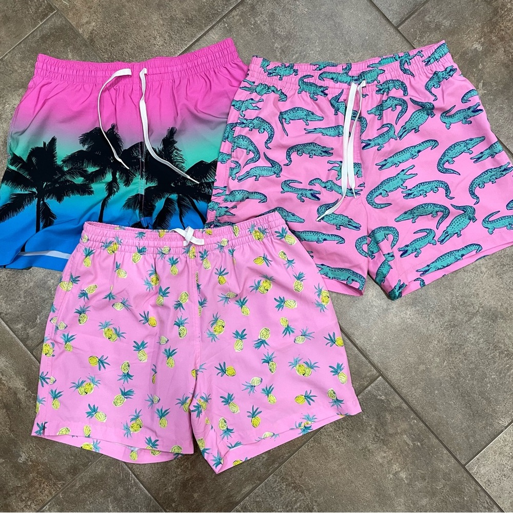 Chubbies swim trunks large 5.5 inseam lot of 3 pairs